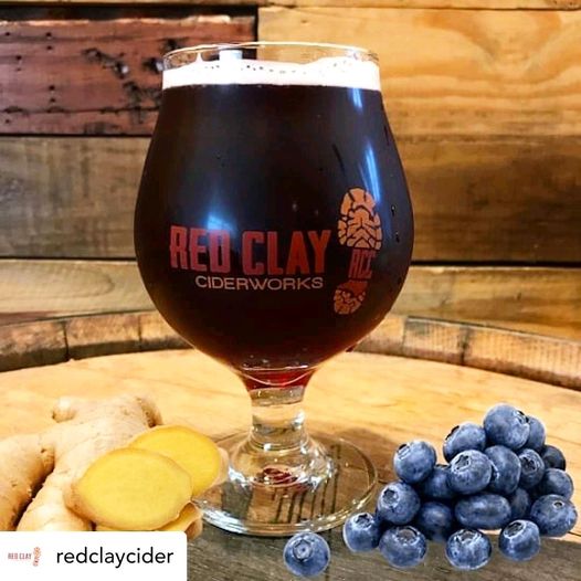 We officially have Red Clay’s Jinja Blue back on tap!!! 😍😍 This seasonal cider f